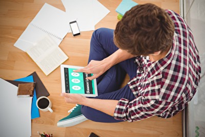 Dieser Kantonesisch Sprachkurs funktioniert auf PCs, Laptops, Smartphones und Tablets.